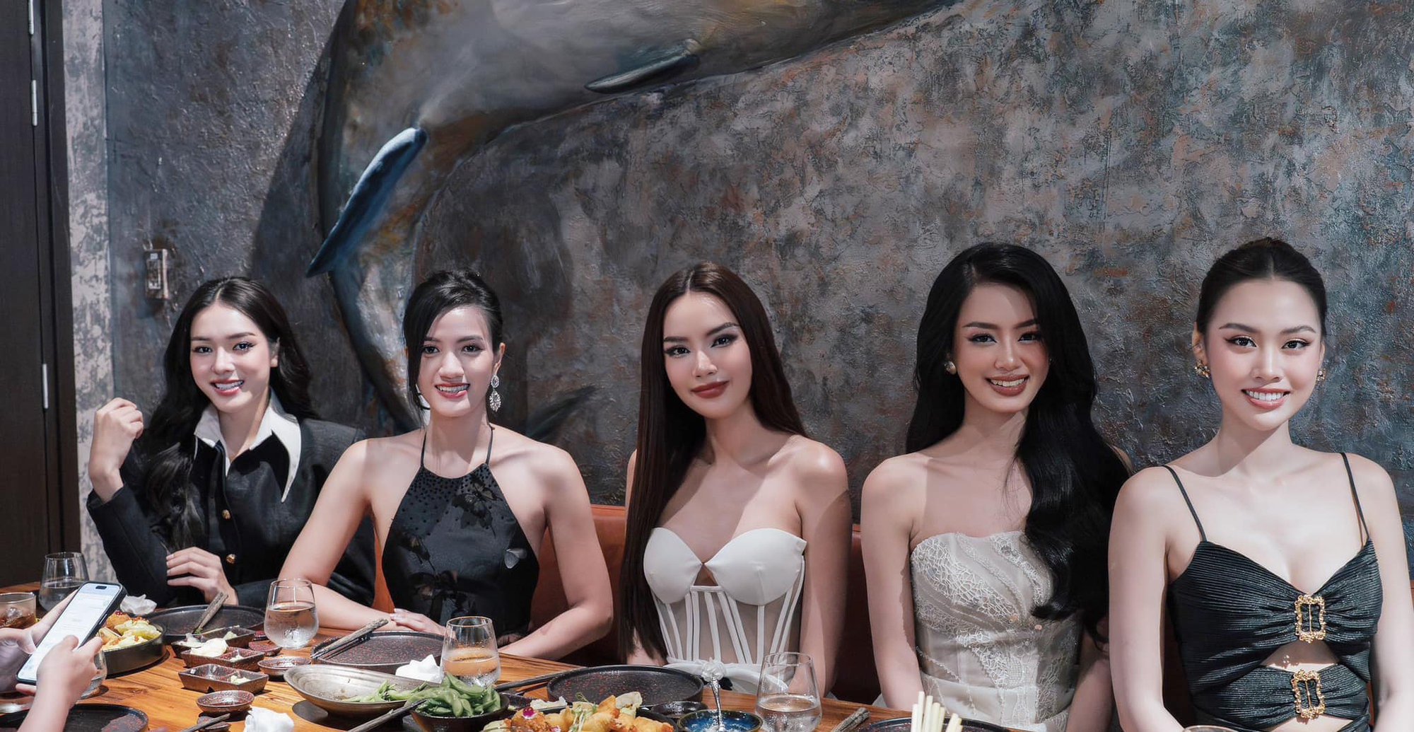 Khung ảnh bùng nổ nhan sắc của Top 5 Miss Grand Vietnam: Lê Hoàng Phương và Bùi Khánh Linh đọ sắc căng đét-2