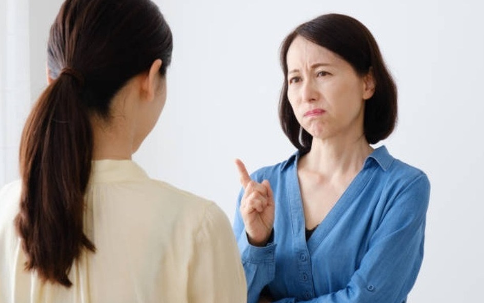 Con gái đòi bỏ học khi tôi không chịu mua điện thoại đắt tiền-1