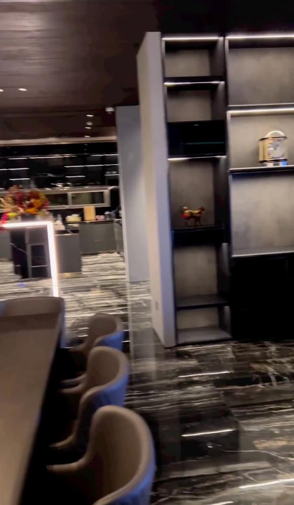 Vợ cũ của Đàm Vĩnh Hưng hé lộ cơ ngơi mới cực sang chảnh của chồng cũ Lệ Quyên-12