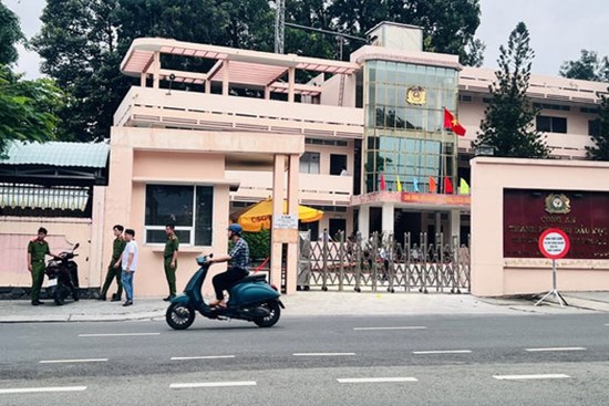 Công an Bình Dương thông tin về nam thanh niên tưới xăng tự thiêu