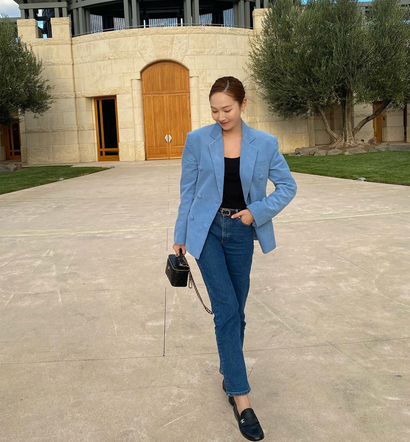 4 kiểu quần jeans chuẩn mốt được sao Hàn diện mãi không chán-3