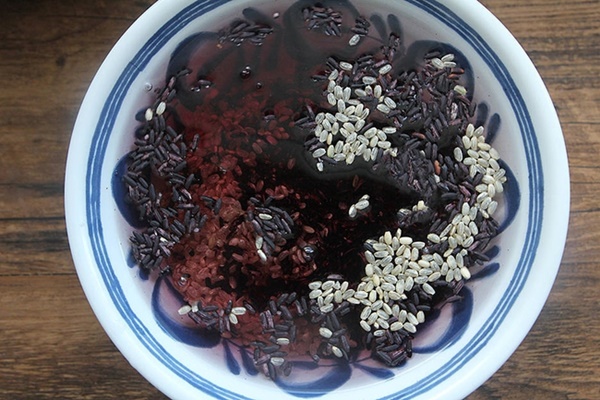 Món bánh ăn sáng được Tôn Lệ ưa thích, giúp nữ diễn viên giữ được vẻ trẻ trung rạng ngời ở tuổi 41-3