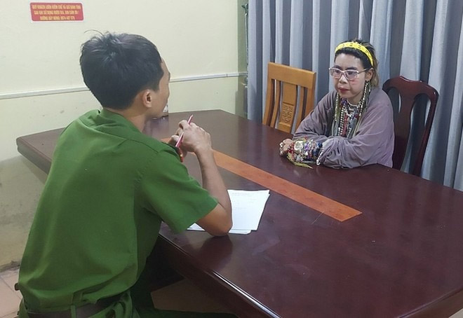 Hot girl Bella trộm cắp xe máy ở Thanh Hóa sẽ bị xử lý ra sao?-1