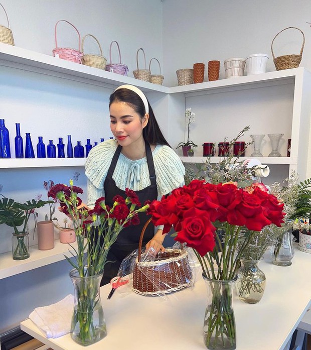 Nhan sắc Hoa hậu Phạm Hương thay đổi sau khi sinh con: Diện mạo hiện tại giản dị, khác hẳn ngày xưa-7