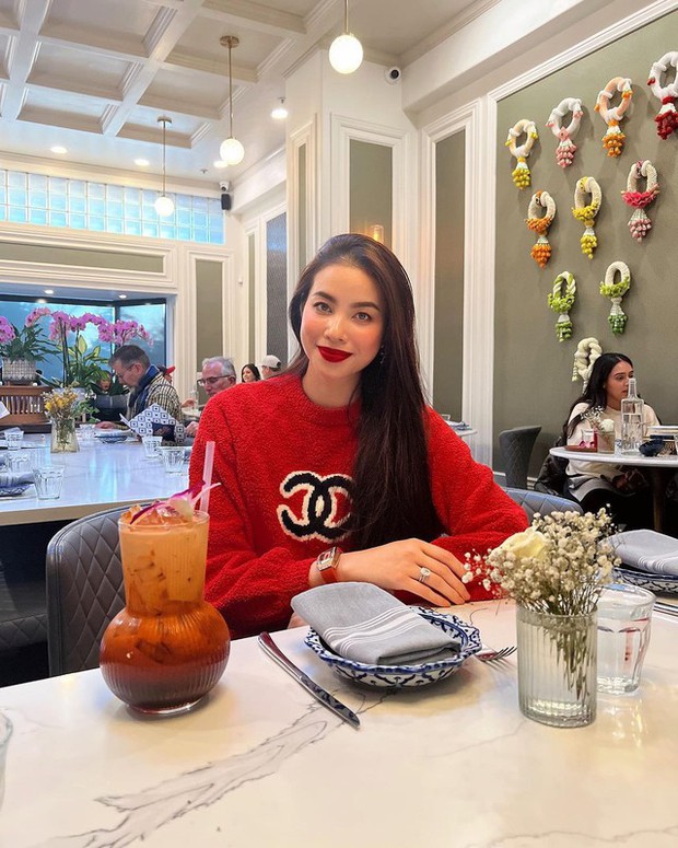 Nhan sắc Hoa hậu Phạm Hương thay đổi sau khi sinh con: Diện mạo hiện tại giản dị, khác hẳn ngày xưa-3