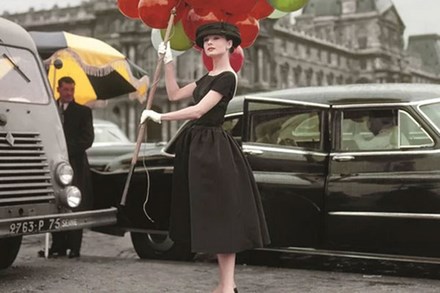 Hơn 60 năm nhìn lại, outfit của Audrey Hepburn trong 