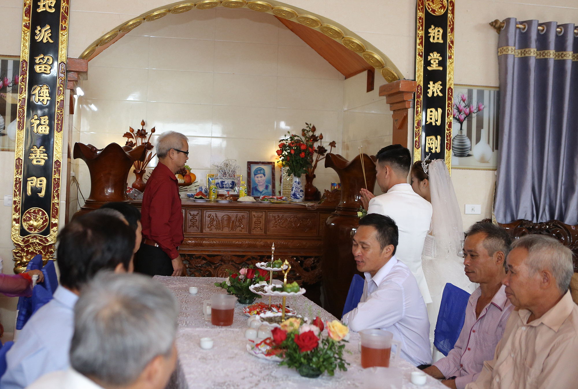 Người phụ nữ Hà Nội cưới vợ mới cho con rể cũ, giữ lại sống chung nhà-15