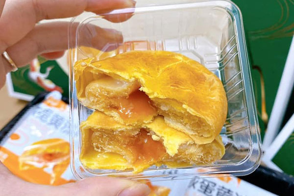 Bánh trung thu mini tạo hình ngộ nghĩnh đắt hàng đến mức không có mà bán-5