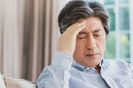 Thầy hiệu trưởng đột quỵ tại lễ khai giảng: 5 dấu hiệu cảnh báo đỏ