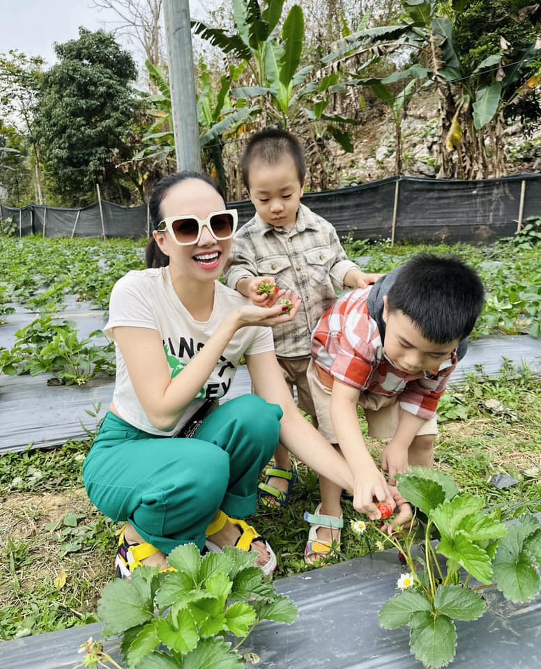 Con trai Đinh Ngọc Diệp đọc vanh vách tên 63 tỉnh thành, ai cũng khen mẹ dạy con quá đỉnh-7