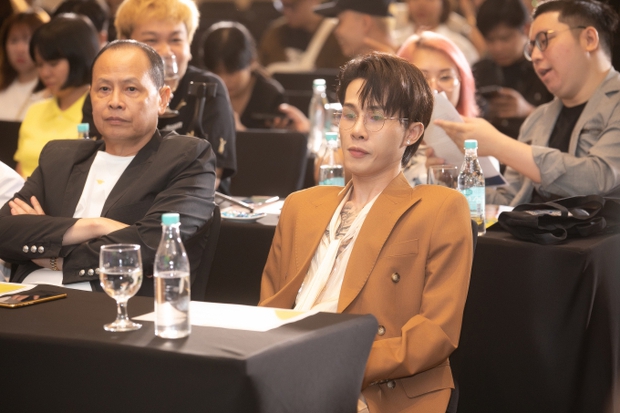 Dùng hình ảnh của Messi cùng lối truyền thông ỡm ờ, Jack tự ném đá vào chân mình-2