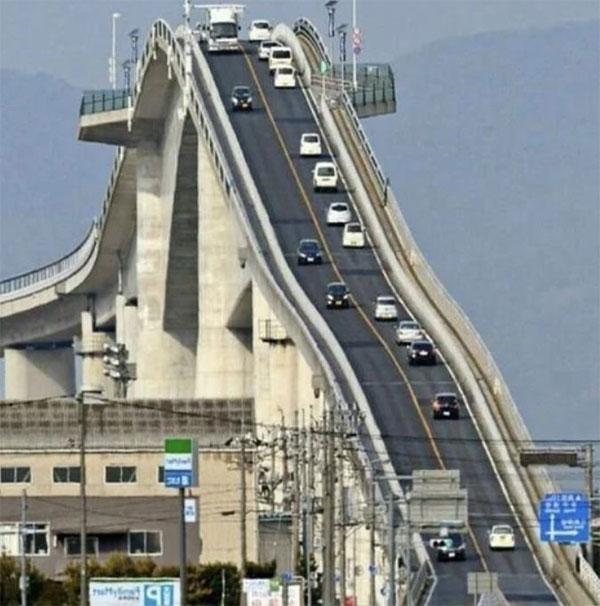 Chi hơn 4,8 nghìn tỷ xây cầu, Nhật Bản khiến thế giới ngỡ ngàng với công trình ‘dốc đứng lên trời’ độc nhất vô nhị-3