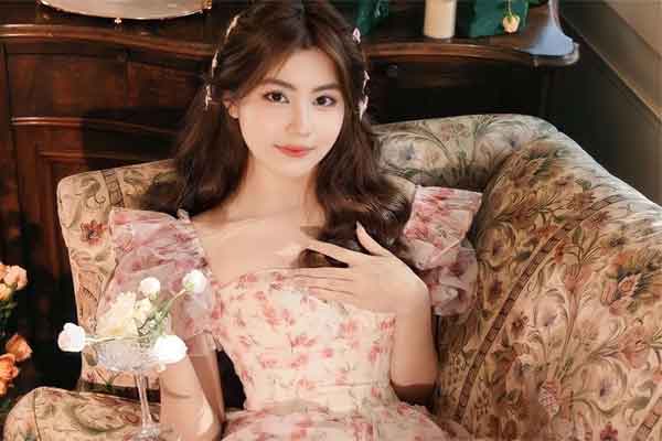 Nữ MC khoe được chồng Tiến sĩ bao một tầng của nhà hàng để tổ chức sinh nhật, đáp trả câu hỏi khó về việc tiêu tiền chồng-7