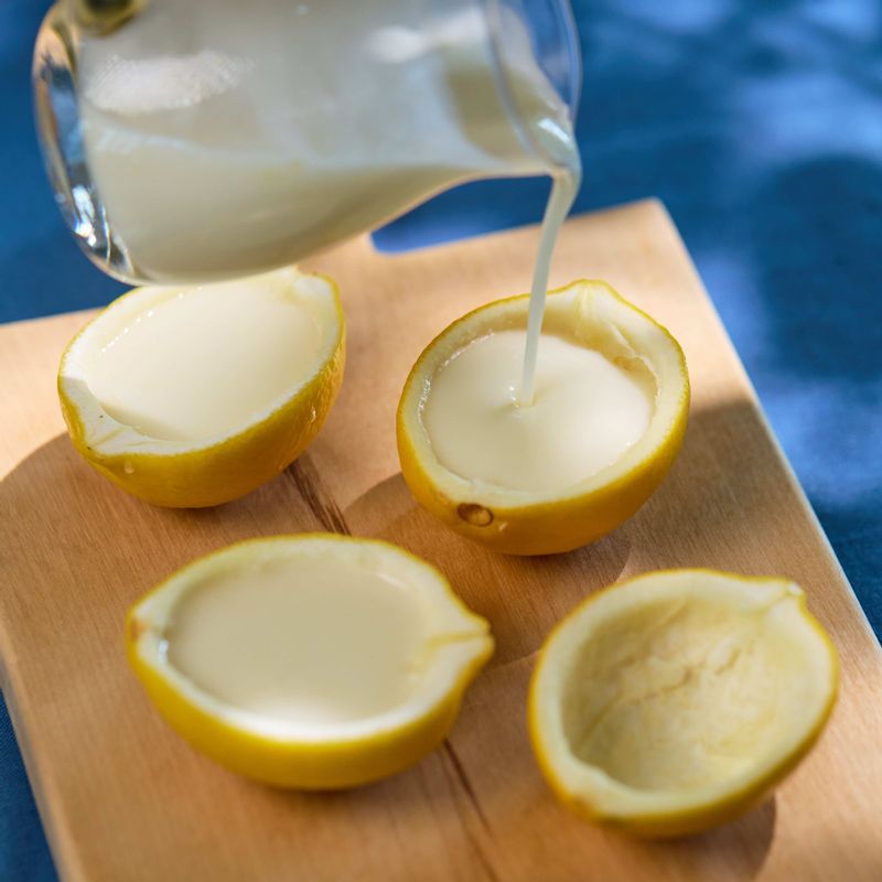 Công thức siêu dễ làm món tráng miệng chanh Fawcett thơm ngon tuyệt vị-10