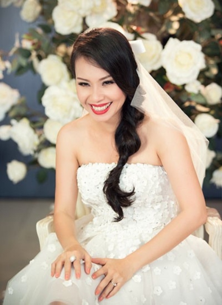 Nhan sắc Cẩm Ly: Từ trong trẻo chuẩn nữ thần thanh xuân đến đằm thắm, giản dị-7