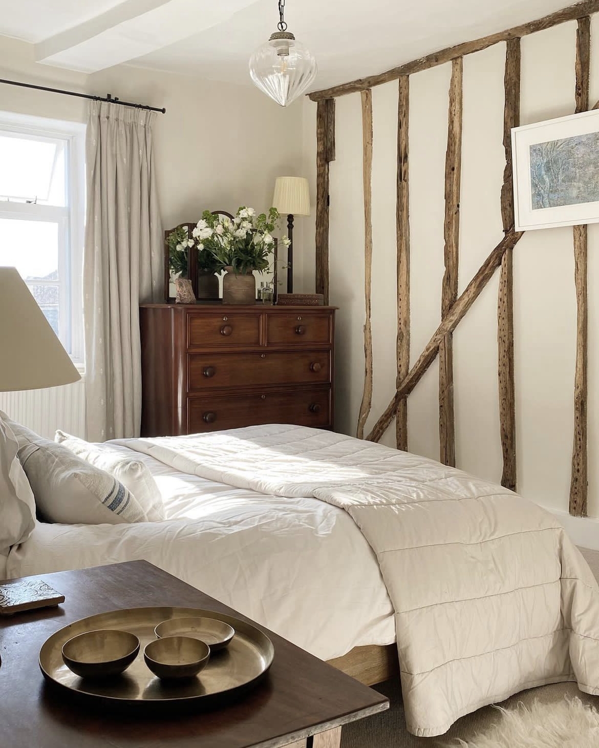 Dành 4 năm sửa căn nhà hơn 400 tuổi, thành quả khiến hàng xóm cũng ngạc nhiên-15