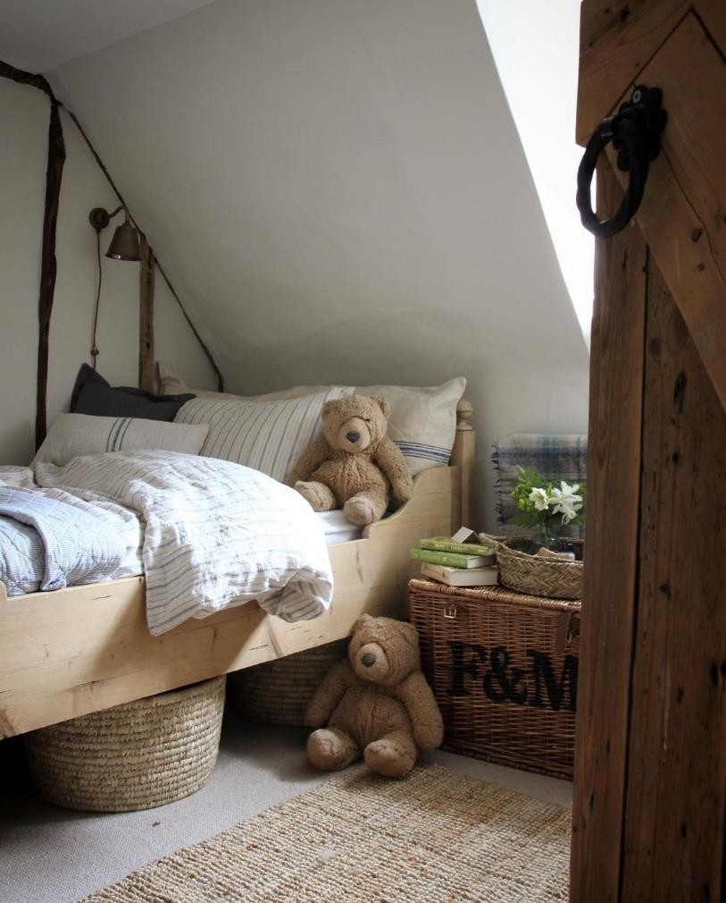 Dành 4 năm sửa căn nhà hơn 400 tuổi, thành quả khiến hàng xóm cũng ngạc nhiên-16