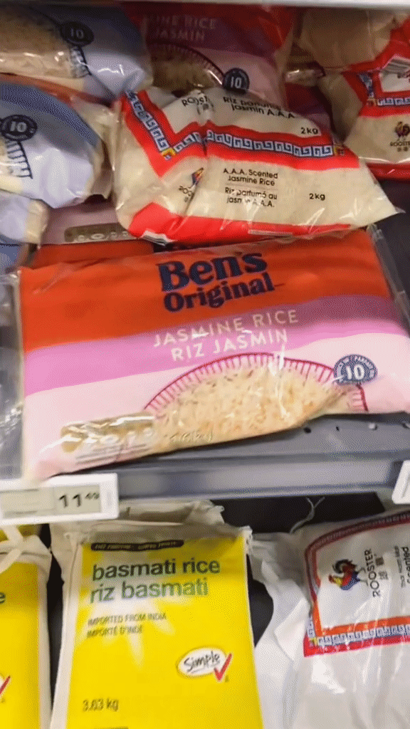 Người phụ nữ Việt ở Canada kể chuyện đi mua gạo nấu cơm, xem giá mỗi túi khẳng định đúng đại gia mới được ăn-1