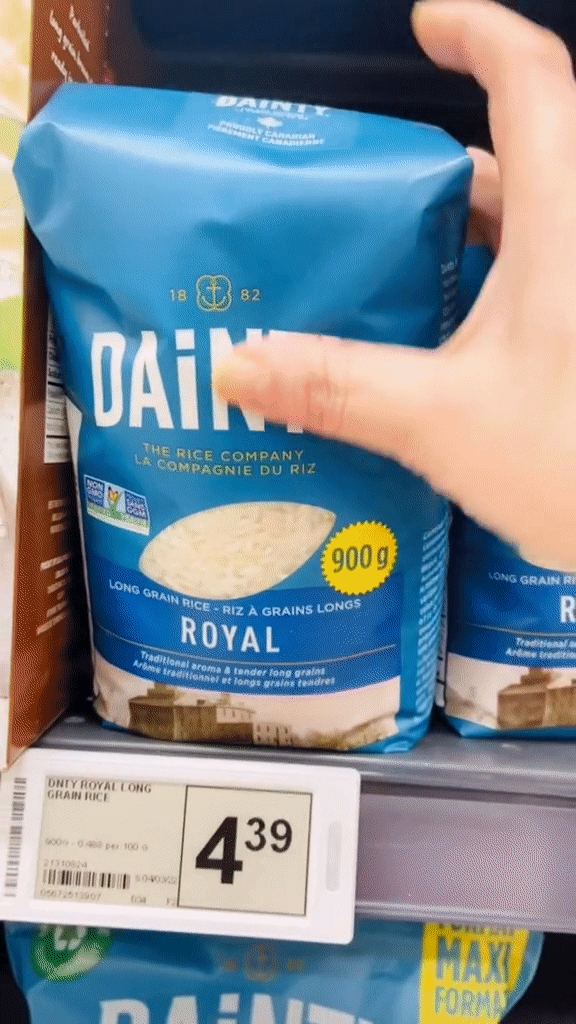 Người phụ nữ Việt ở Canada kể chuyện đi mua gạo nấu cơm, xem giá mỗi túi khẳng định đúng đại gia mới được ăn-3