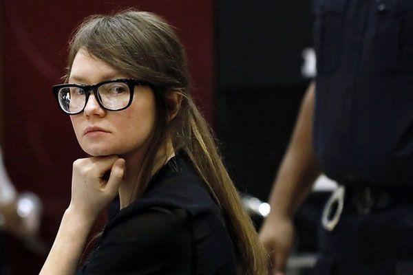 Cuộc sống của tiểu thư lừa đảo Anna sau 1 năm ra tù: Thành triệu phú giàu có, tổ chức loạt sự kiện xa hoa-1