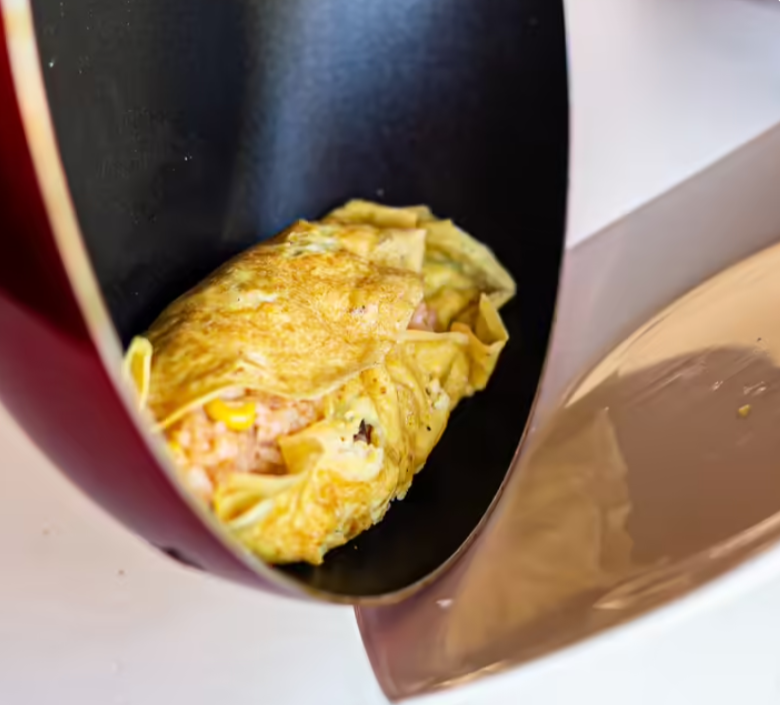 Bữa sáng đủ đầy dinh dưỡng với cơm chiên bọc trứng dễ làm và ngon miệng-8