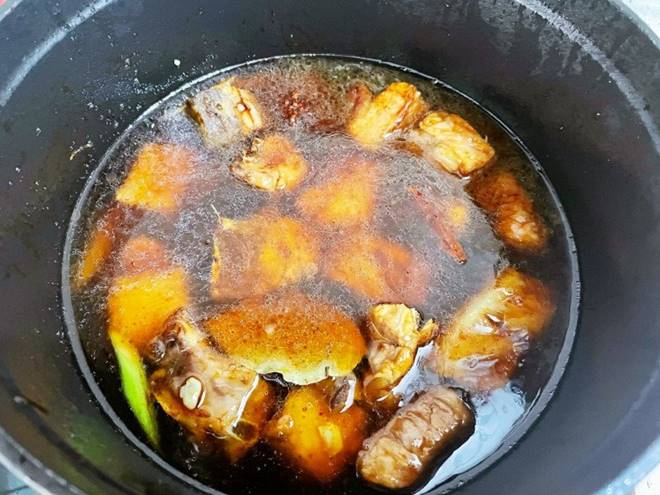 Sườn kho không đã ngon, cho thêm quả bé tí dinh dưỡng gấp 3-4 lần trứng gà lại được món ăn với cơm siêu bổ-6