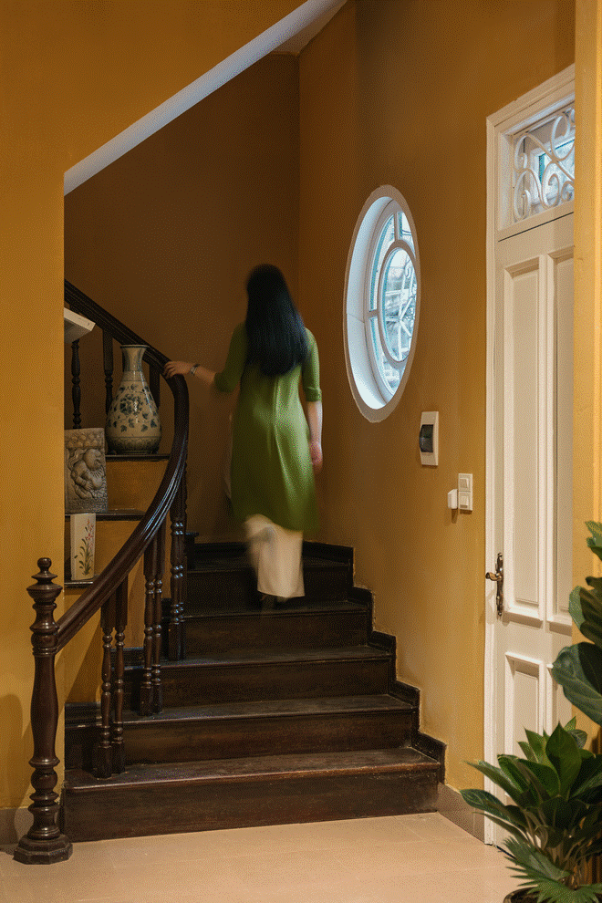 Không gian nhà phố giữ trọn nét đẹp nhuốm màu thời gian từ những vật liệu cũ-17