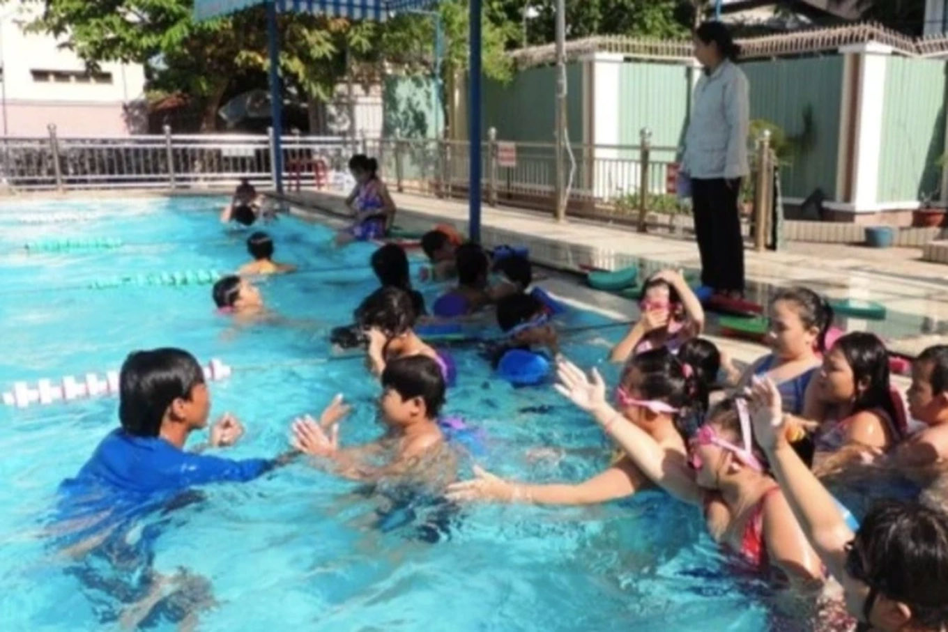 Học sinh tử vong vì đuối nước, điện giật: Mẹ run rẩy khi cô y tế gọi điện-3