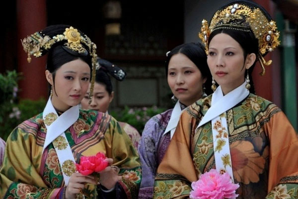 Thời xưa trong cung không có chợ, các phi tần tiêu tiền hàng tháng ở đâu?-1