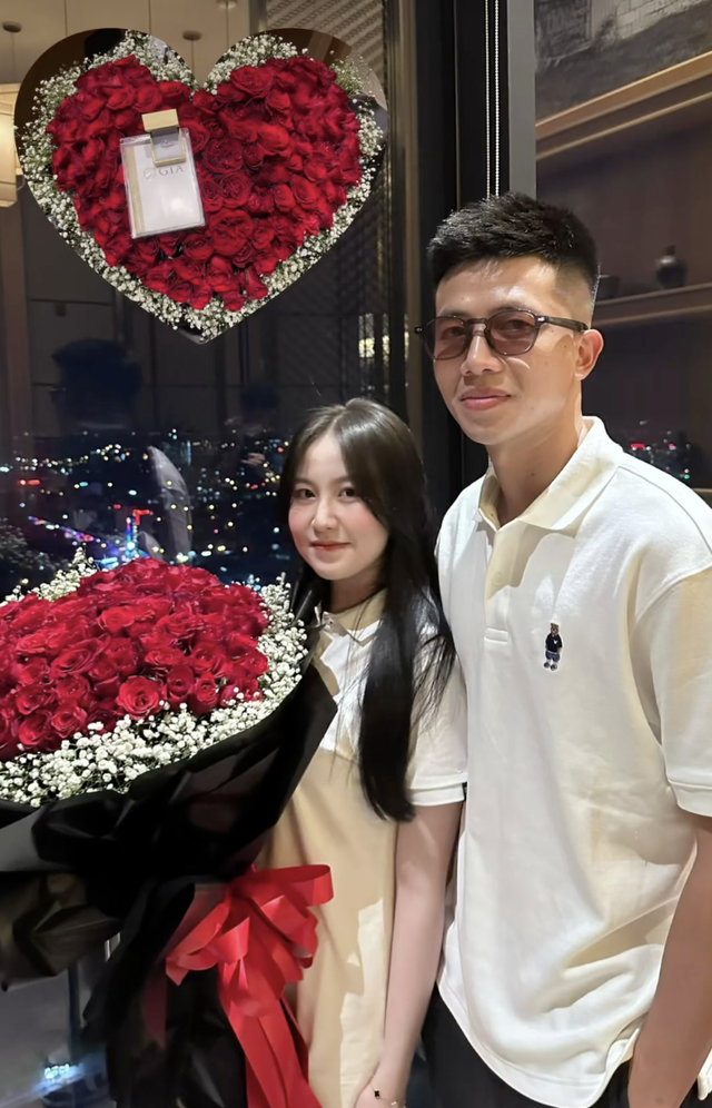 Cựu cầu thủ U23 Việt Nam cầu hôn Huỳnh Như, hé lộ ngày cưới-2