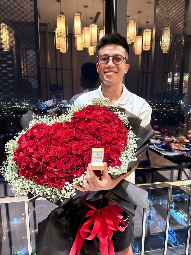 Cựu cầu thủ U23 Việt Nam cầu hôn Huỳnh Như, hé lộ ngày cưới-3