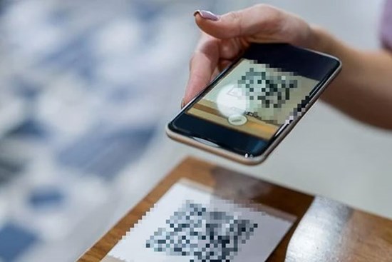 Cảnh giác khi thanh toán bằng mã QR: Nhanh chóng, tiện lợi nhưng cũng dễ 