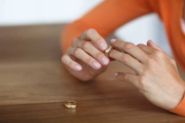 Sau 2 lần ly hôn, người phụ nữ ngộ ra 3 điều quan trọng để duy trì hôn nhân bền vững-2