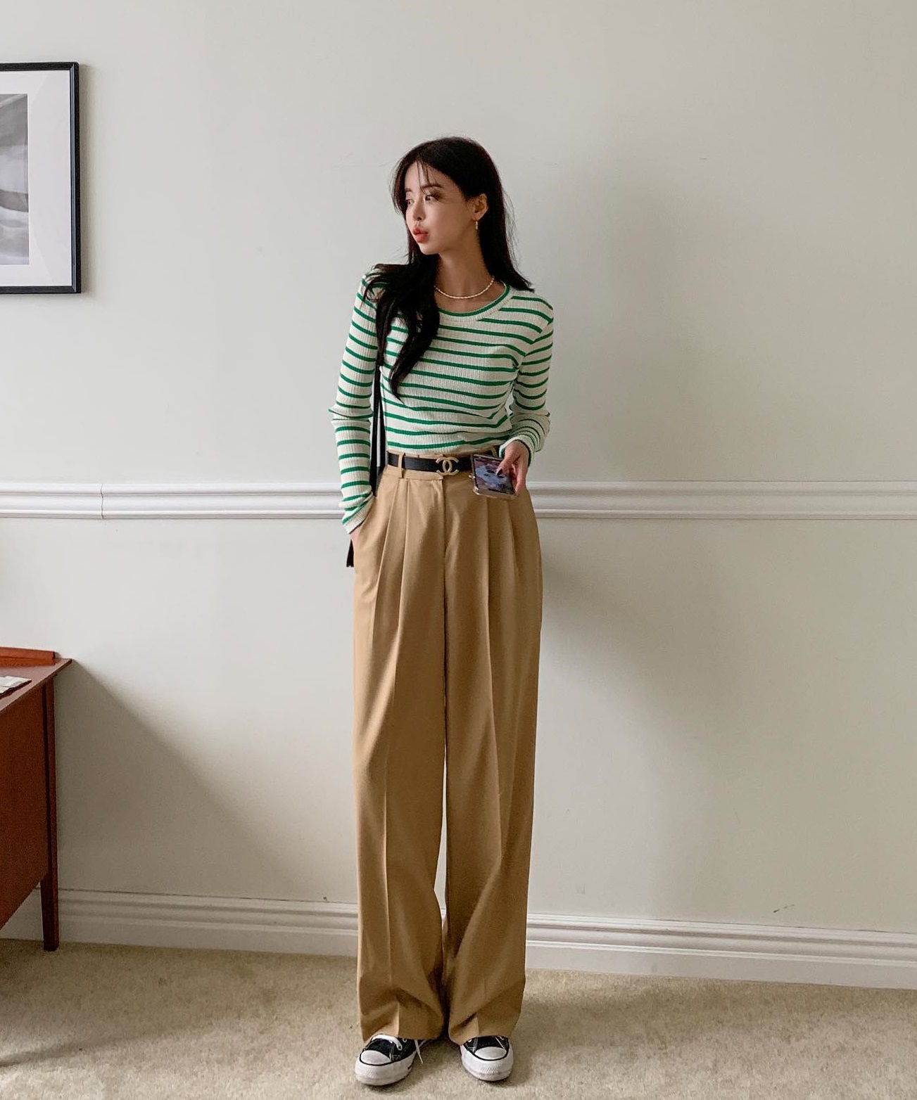 4 kiểu giày hợp cạ với quần ống rộng, giúp vẻ ngoài thêm sang xịn mịn-8