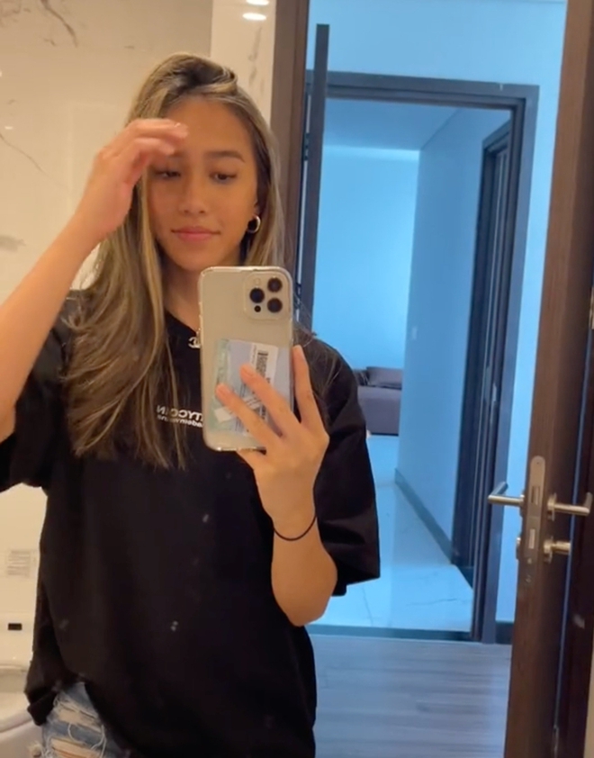 Con gái Thái VG lên đồ xem chung kết Rap Việt, nhan sắc trên sóng truyền hình gây chú ý-4