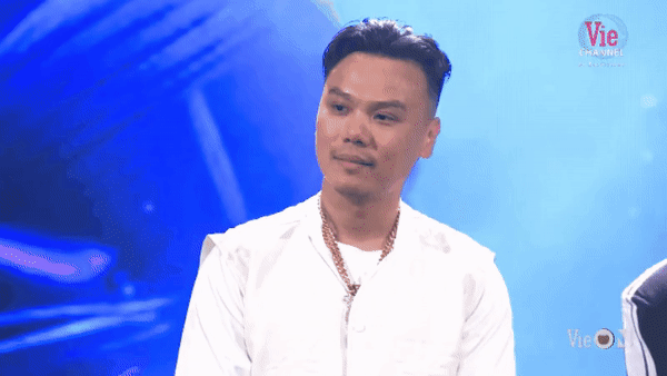 Con gái Thái VG lên đồ xem chung kết Rap Việt, nhan sắc trên sóng truyền hình gây chú ý