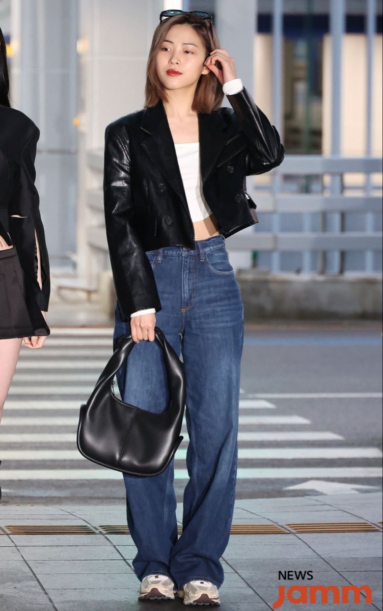 10 cách diện quần ống rộng đơn giản mà chuẩn sành điệu của sao Hàn-2