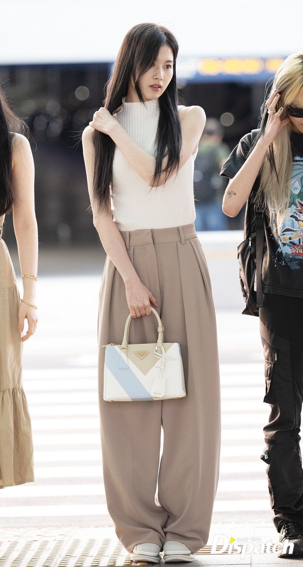 10 cách diện quần ống rộng đơn giản mà chuẩn sành điệu của sao Hàn-5