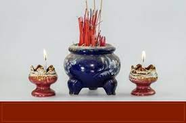 Xuất hiện 3 dấu hiệu này ở bát hương cần xử lý ngay kẻo phúc thì ít họa nhiều-1