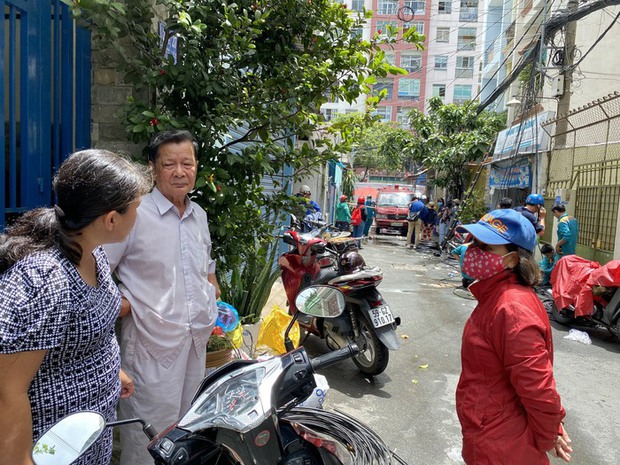Hàng xóm tiếc thương 2 bé tử vong trong vụ cháy ở TPHCM: Tiếng kêu cứu tắt dần trong biển lửa-2