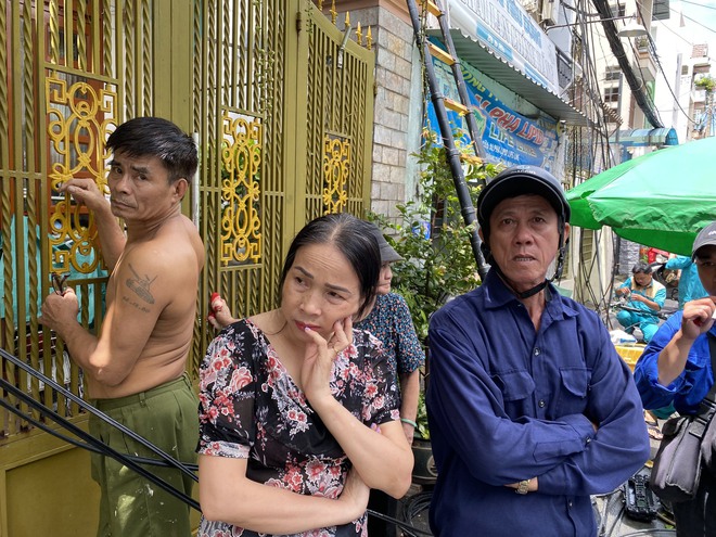 Hàng xóm tiếc thương 2 bé tử vong trong vụ cháy ở TPHCM: Tiếng kêu cứu tắt dần trong biển lửa-5