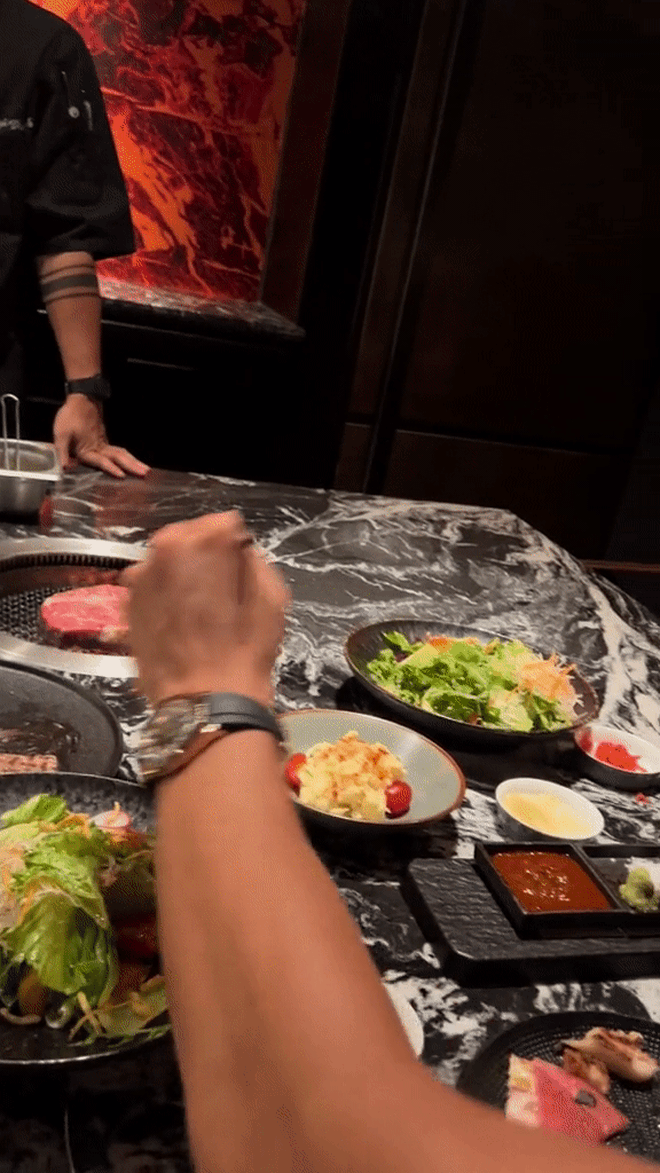 Quang Hải chiều bạn gái, nói đói là bao: Ăn tối sang chảnh, bill hơn 14 triệu ký rẹt là xong-2