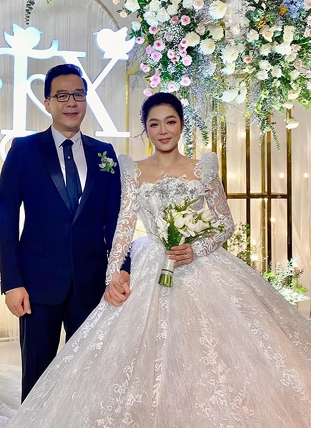Hà Thanh Xuân chưa đăng ký kết hôn với Vua cá Koi, làm đám cưới hoành tráng sau 2 tháng gặp vì lý do bất ngờ-4