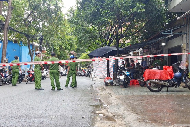 Vụ hai cháu bé tử vong trong căn nhà bốc cháy: Hai cửa thoát nạn đều khóa trái-3