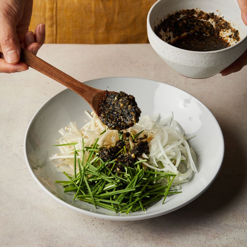 Thịt nạc vai chế biến theo cách này vừa mềm ngon đậm đà, dễ đến mức ai cũng làm được-9