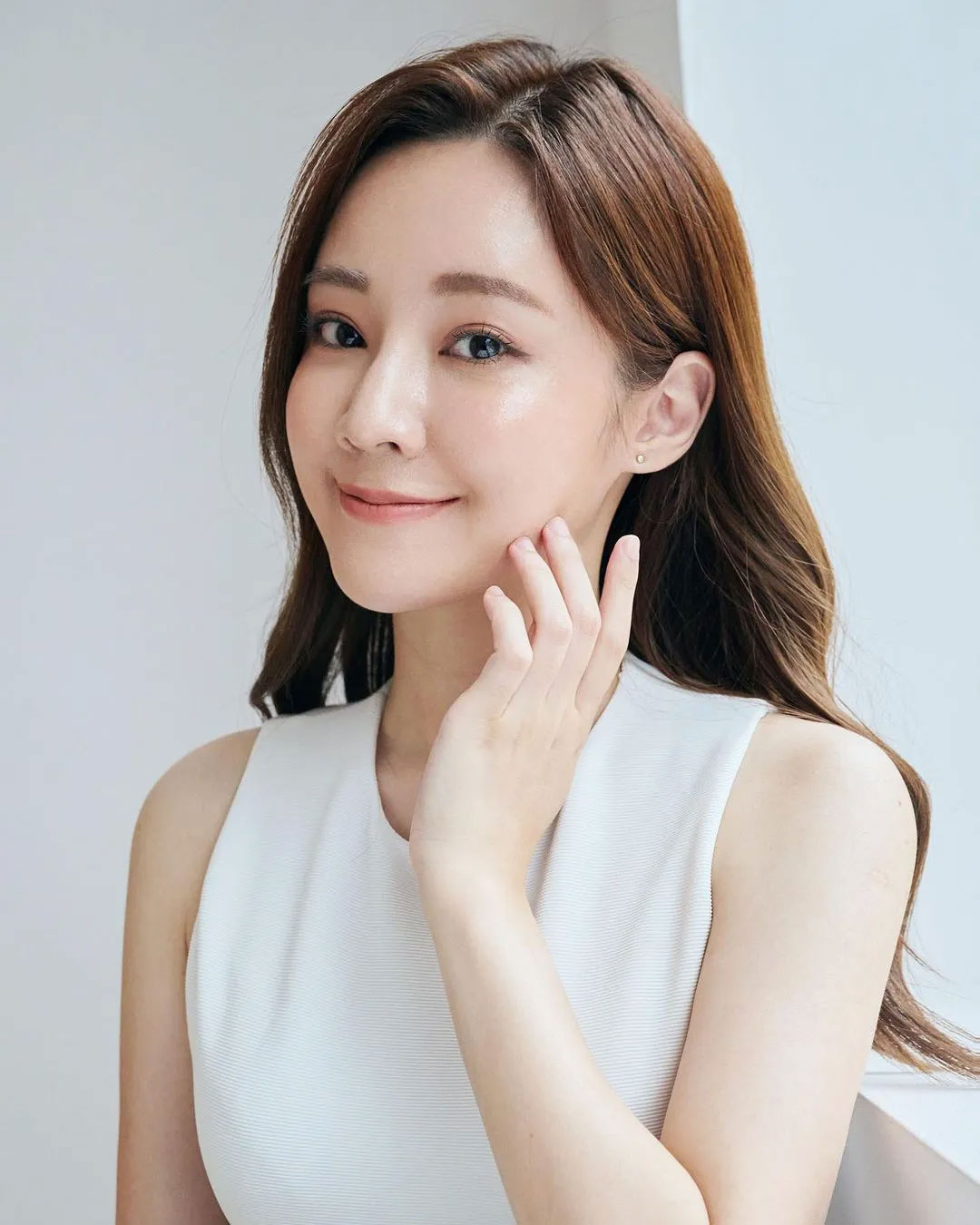 4 thói quen chăm sóc sai cách khiến da mặt chảy xệ và nhanh lão hóa-1