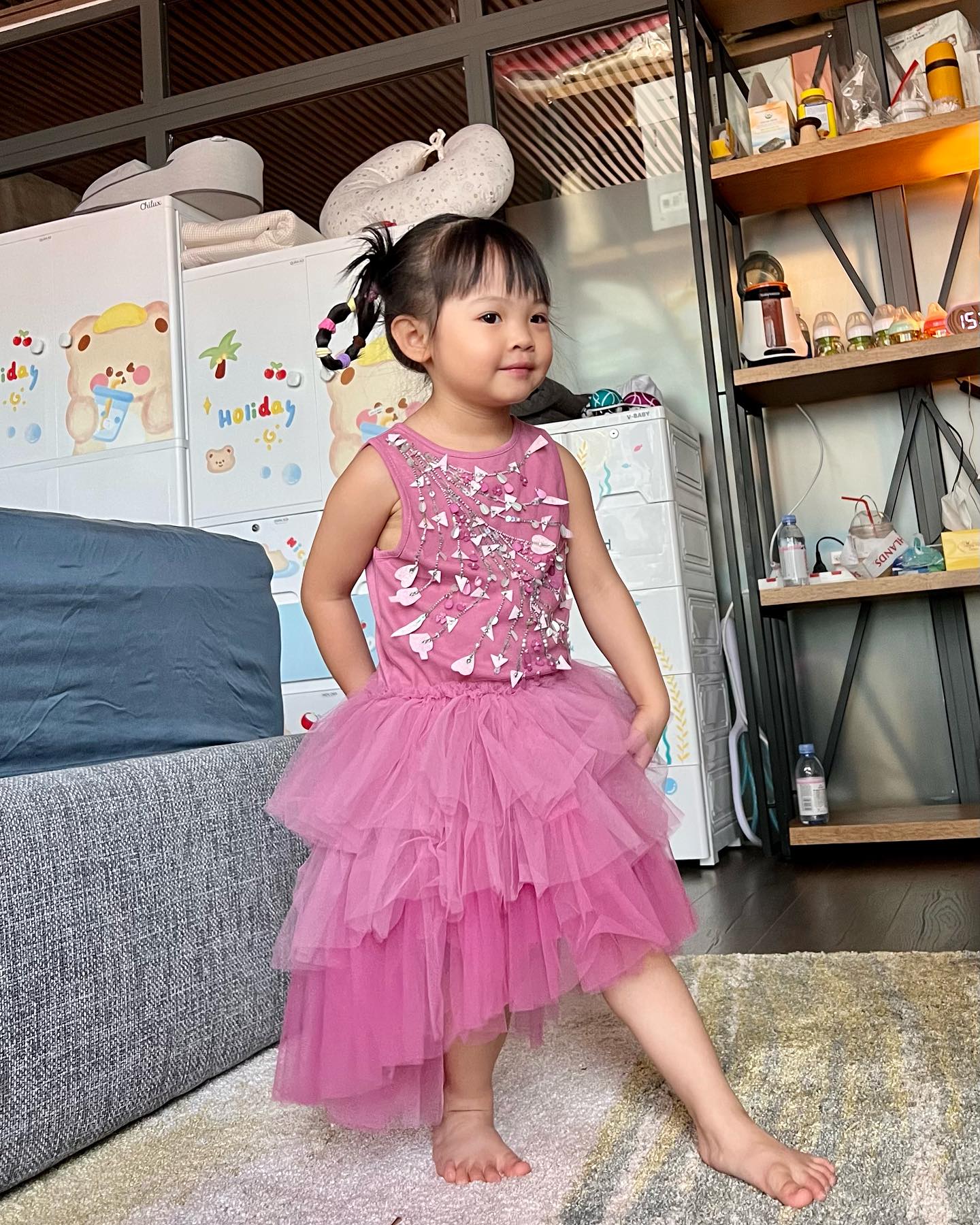 Con gái Cường Đô La nhí nhố, được nhận xét gương mặt giống hệt Đàm Thu Trang hồi nhỏ-2