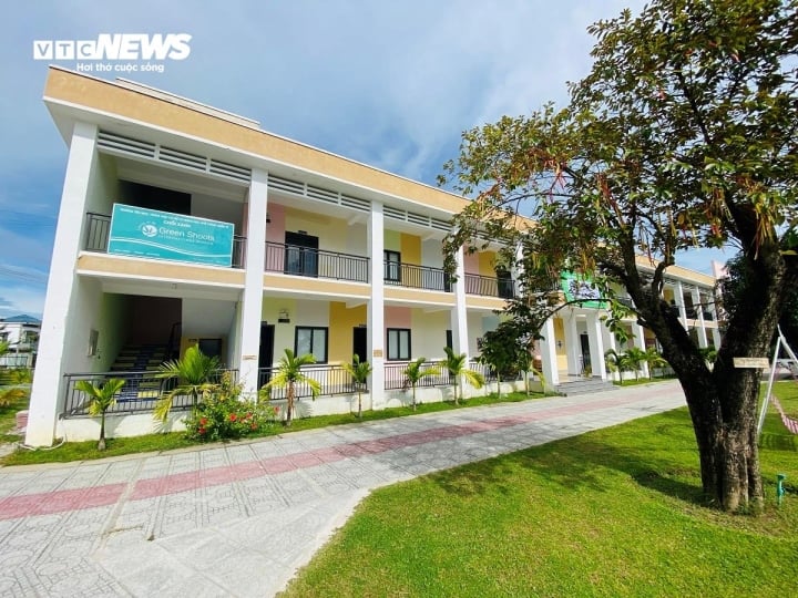 Trường quốc tế ôm 14 tỷ đóng cửa: Lác đác học sinh đến điểm trường mới-1