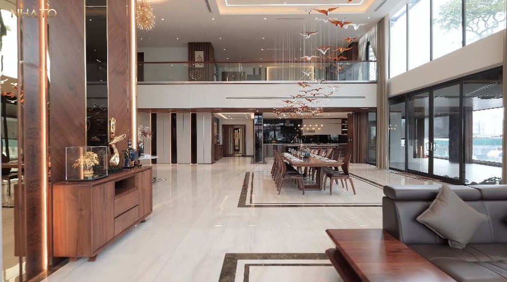 Biệt thự trên không rộng hơn 3.000m2 của đại gia 9X Hà Nội, riêng tầng thượng đã trị giá hơn trăm tỷ-2