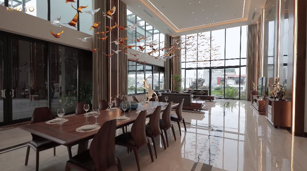 Biệt thự trên không rộng hơn 3.000m2 của đại gia 9X Hà Nội, riêng tầng thượng đã trị giá hơn trăm tỷ-4
